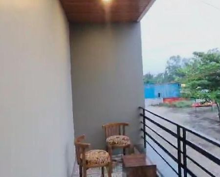 Отель Bombay Darbar Simrol Экстерьер фото