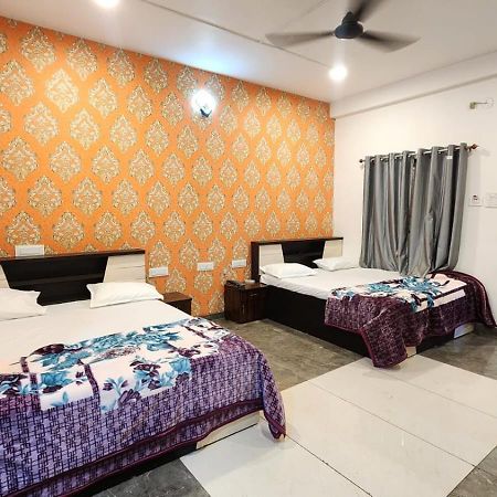 Отель Bombay Darbar Simrol Экстерьер фото