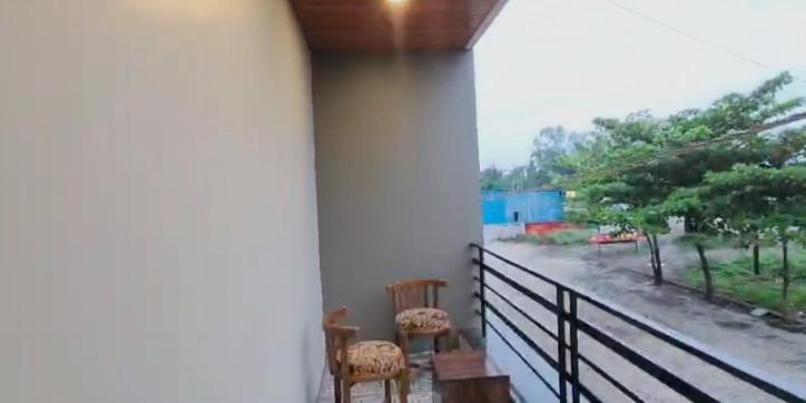 Отель Bombay Darbar Simrol Экстерьер фото